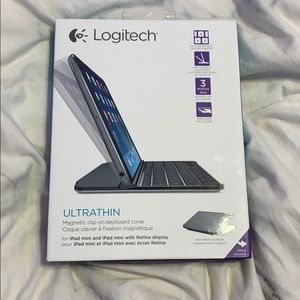 a logitech keyboard that connects to ipad mini!